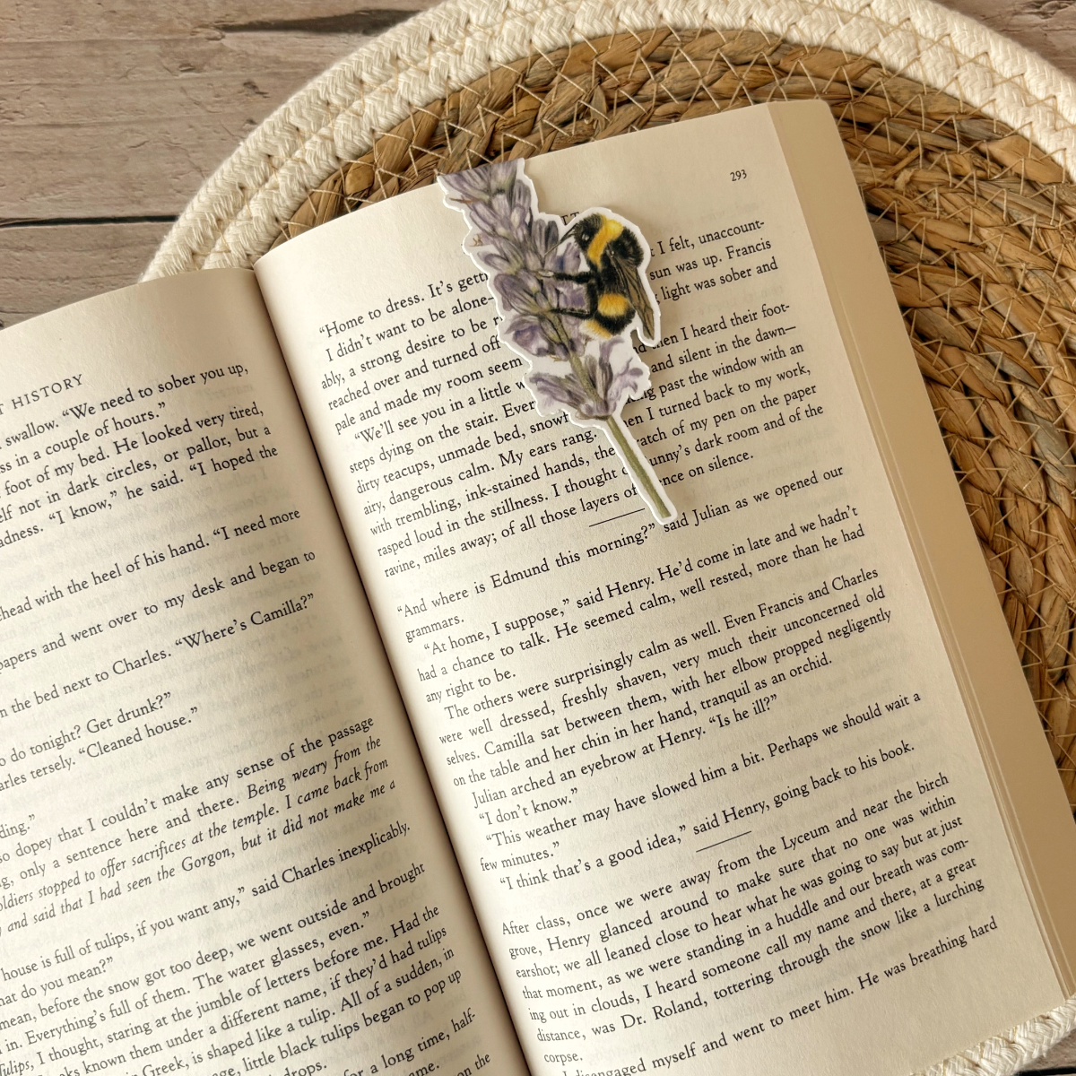 Magnetic Bookmark | Bumblebee on flower