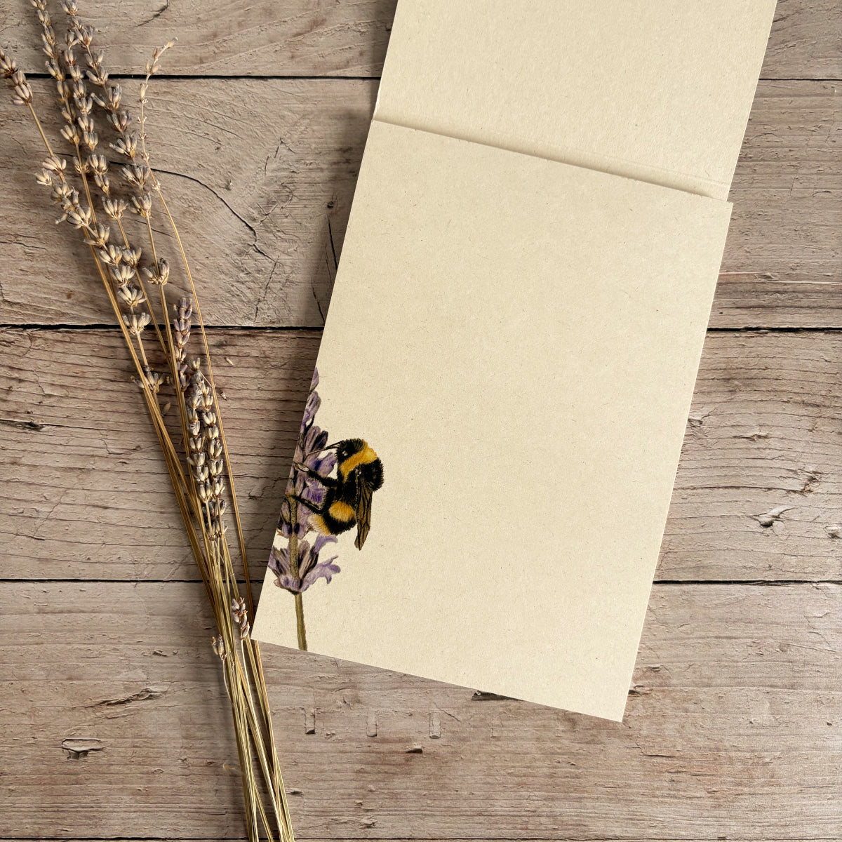 Notitieblok | Hommel op bloem